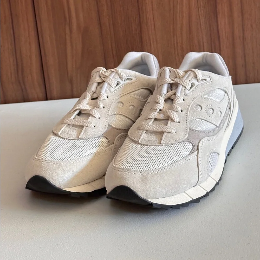 Like New! Saucony SHADOW Men’s Trainers Low top Size 7